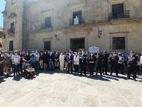 Úbeda (Jaén) decreta tres días de luto y la alcaldesa pide que lo ocurrido "se llame por su nombre"