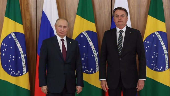 Los presidentes de Rusia, Vladimir Putin, y Brasil, Jair Bolsonaro (Imagen de archivo)