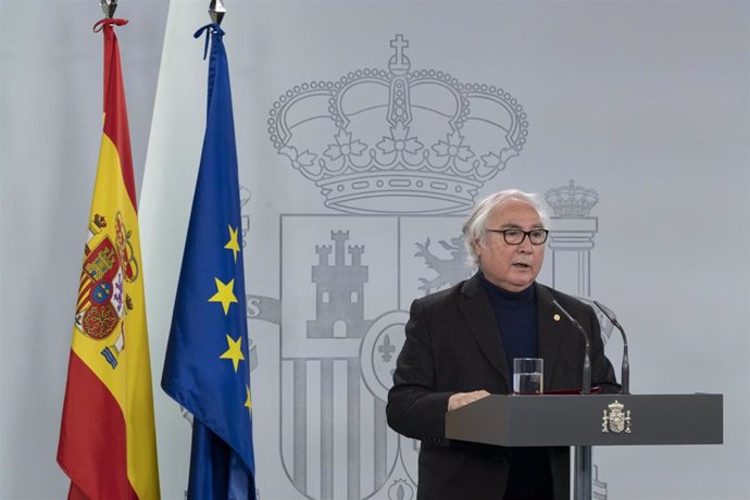 El ministro de Universidades, Manuel Castells, en una comparecencia en Moncloa el pasado mes de abril.