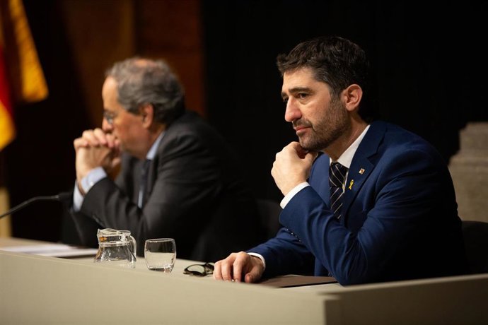 (I-D) El president de la Generalitat, Quim Torra; y el conseller de Políticas Digitales y Administraciones Públicas, Jordi Puigneró.