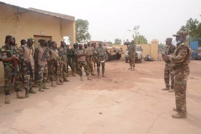 AMP2.- Malí.- Al menos 24 soldados de Malí muertos tras una emboscada cerca de l