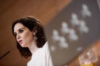 Ayuso cree que los consejeros deben hablar de su gestión y no de la de compañeros: "No estamos en oposición"