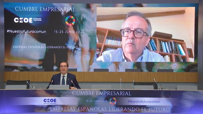 Simón Pedro Barceló durante su intervención en la cumbre organizada por la patronal CEOE.