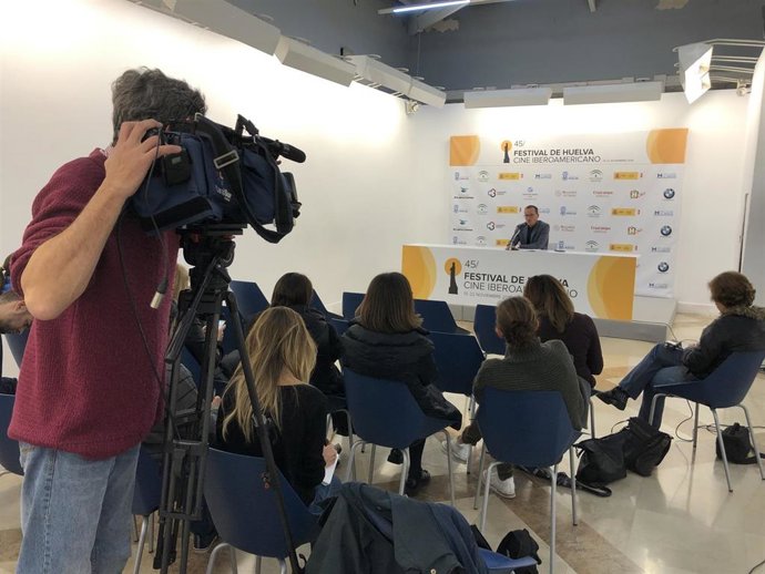 El director del Festival de Cine Iberoamericano de Huelva, Manuel H. Martín, hace balance de la última edición en una imagen de archivo.