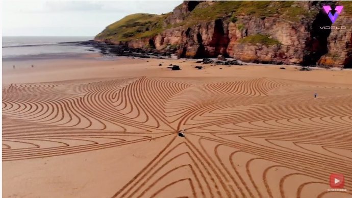 Este artista transforma arena en arte que se puede ver a vista de drone