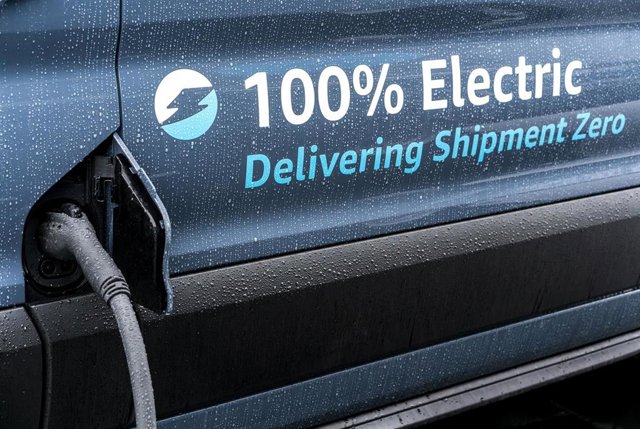 Furgonetas eléctricas de Amazon para las entregas de la última milla