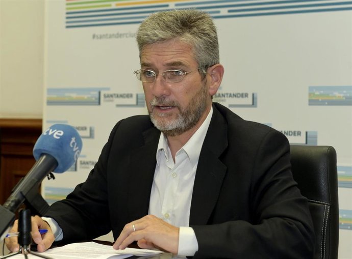 El portavoz del equipo de Gobierno de Santander, Javier Ceruti