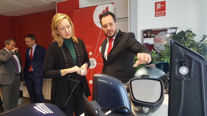 El Gobierno de Aragón apoya a la empresa SMR en el desarrollo de espejos de nueva generación para vehículos eléctricos