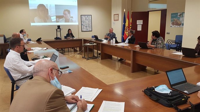 El Departamento de Agricultura, Ganadería y Medio Ambiente busca fórmulas para l