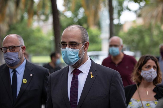 El conseller de Interior de la Generalitat, Miquel Buch, a su llegada al Tribunal Superior de Justicia de Catalunya (TSJC) donde ha sido citado a declarar como investigado, junto a un sargento de Mossos d'Esquadra por presuntamente ponerle un escolta al