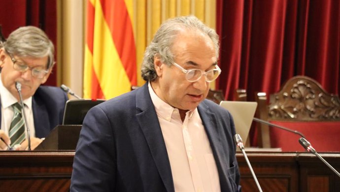 El conseller d'Educació, Universitat i Investigació de les Illes Balears, Martí March, al Parlament balear.