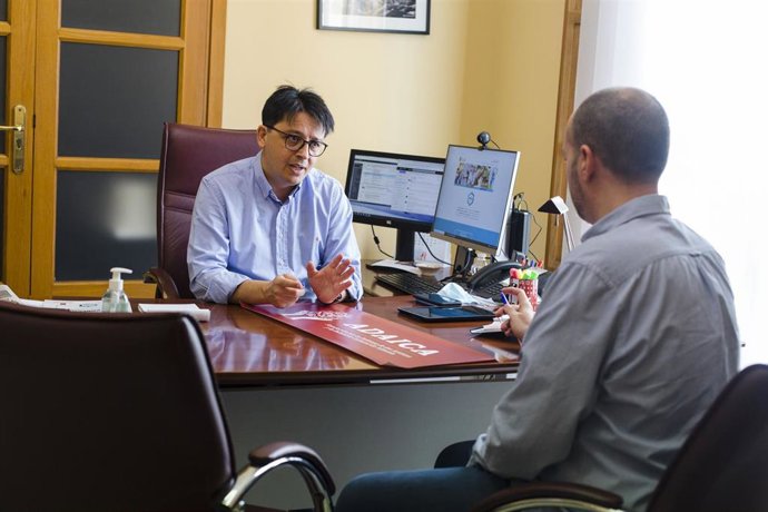 Una de las reuniones mantenidas por el diputado provincial Manuel Guzmán