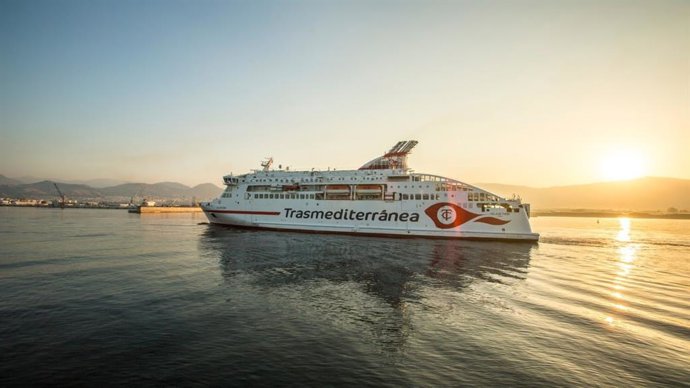 Imagen del nuevo ferry Villa de Teror, que se incorpora a la línea Gran Canaria-Morro Jable, con dos viajes diarios