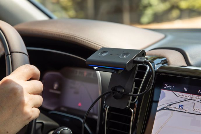 Alexa acompaña a los conductores en sus viajes con Echo Auto, ya disponible en E