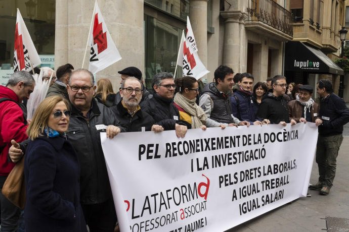 Movilización de profesores asociados