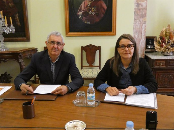 El delegado de Pastoral Educativa de la Diócesis de Astorga, Máximo Álvarez, y la coordinadora de Enseñanza, Rebeca Baelo.
