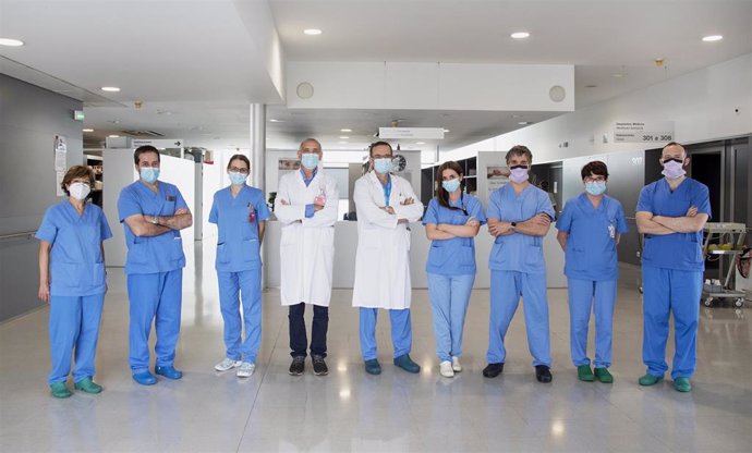 Miembros del programa de reparación de válvula aórtica del Área Clínica del Corazón del CHN.