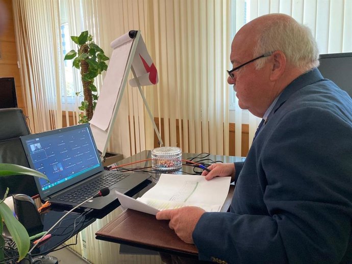 Más de 200 profesionales comparten iniciativas de emprendimiento en salud en una jornada virtual