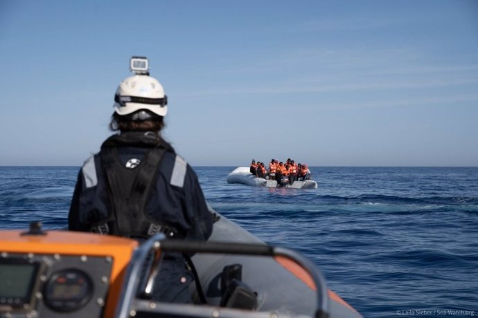 Europa.- El 'Sea Watch' rescata a un centenar de migrantes frente a las costas d