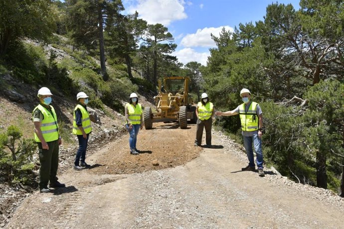 Granada.- La Junta ejecuta obras y arreglos en caminos forestales de la provinci