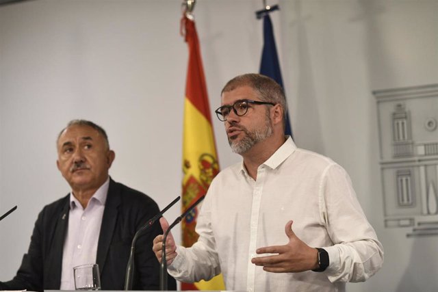 El secretario general de UGT, Pepe Álvarez (izquierda), y el secretario general de CCOO, Unai Sordo (derecha).