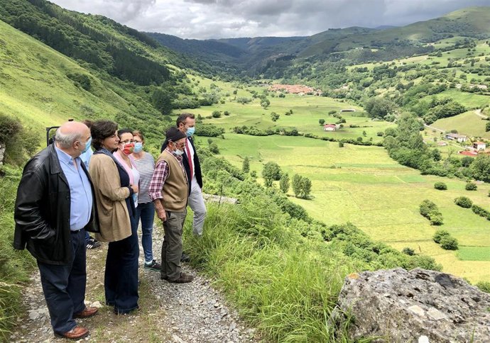 El Gobierno Estudia La Mejora De Varios Caminos Rurales En Cieza Para Impulsar El Desarrollo Del Municipio (Nota Y Foto)