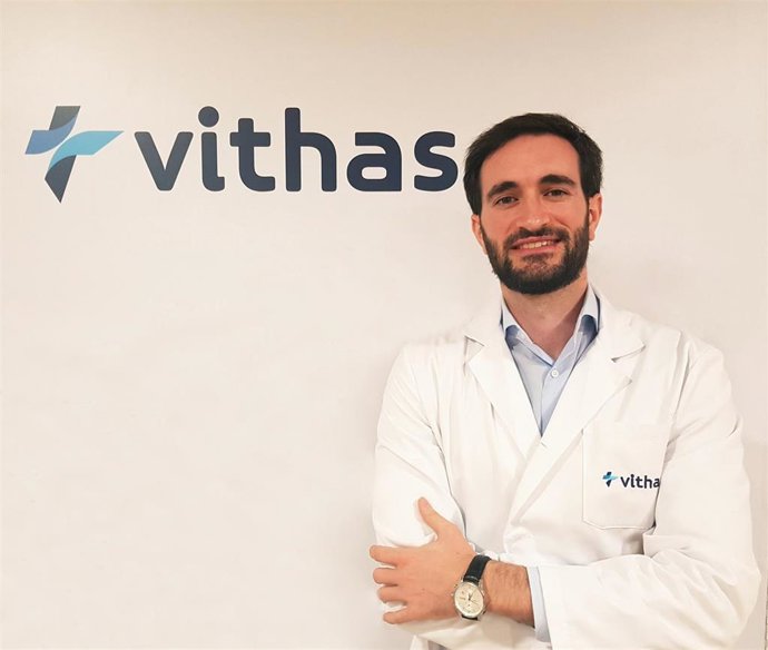 Especialista del Hospital Vithas Sevilla señala que "más de la mitad de la población descuida su alimentación en verano"