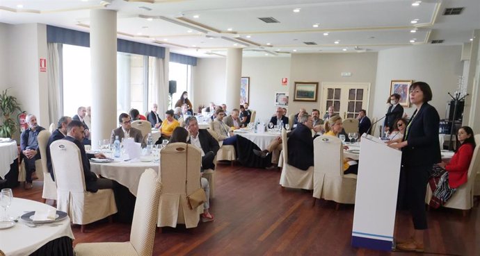 La portavoz nacional del BNG y candidata a la presidencia de la Xunta, Ana Pontón, interviene en un almuerzo-coloquio organizado por el Círculo de Empresarios de Galicia, en Vigo.