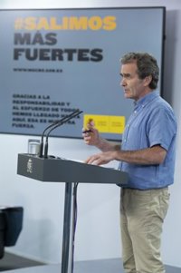 Sanidad muestra reticencias para realizar PCR a todos los turistas que lleguen a España