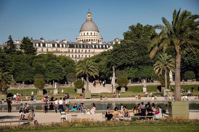 Imagen de archivo de París durante la desescalada. 