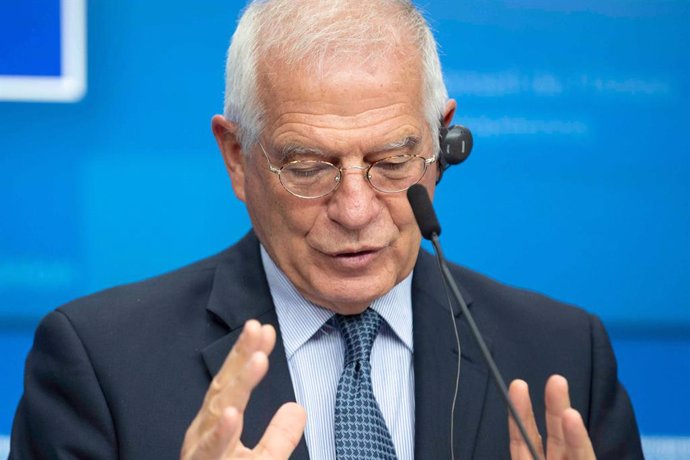 India/China.- Borrell insta a la "contención" entre India y China para preservar