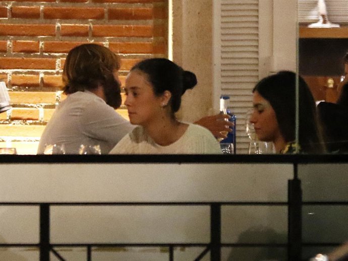 Victoria Federica con sus amigos, Tómas Páramo y María García de Jaime y su familiar, Beltrán Lozano