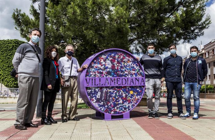 Entrega de tapones al Banco de Alimentos
