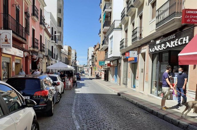 La calle Nuestra Señora del Águila de Alcalá (Sevilla) tendrá plataforma única para circulación de coches y peatones
