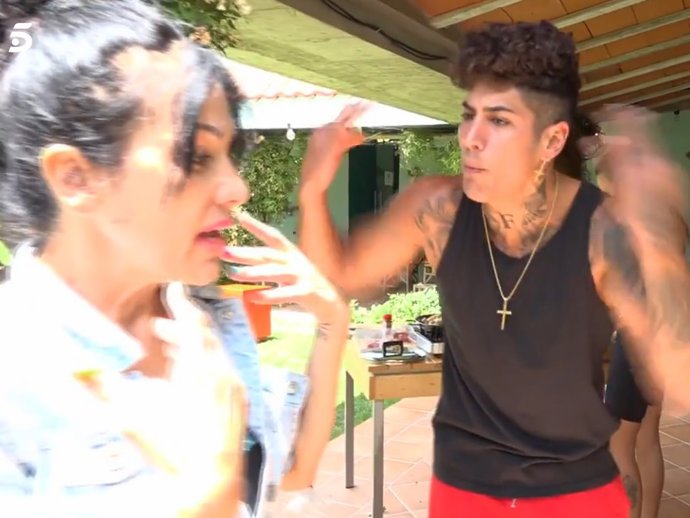 Maite Galdeano se enfrenta con Ferre