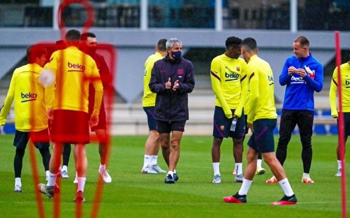 Fútbol.- Sergi Roberto y De Jong, lesionados, no jugarán contra el Sevilla