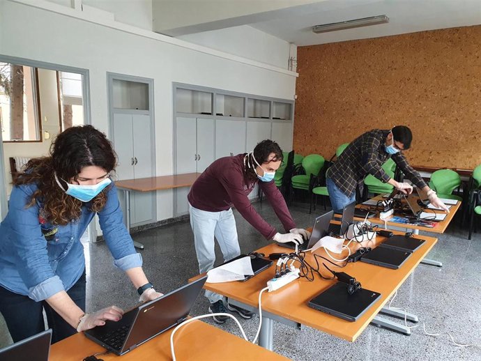 Coronavirus.- Educación recibe los primeros 'chromebooks' para "solventar la brecha digital" 