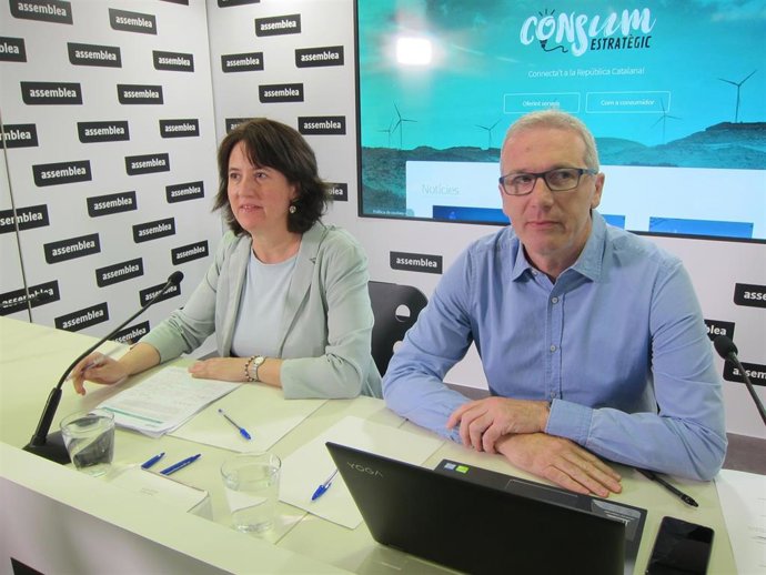 La presidenta de l'ANC Elisenda Paluzie i el dirigent de l'entitat David Fernndez