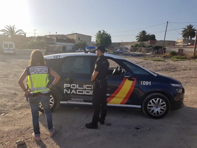 Agentes de la Policía Nacional en una operación