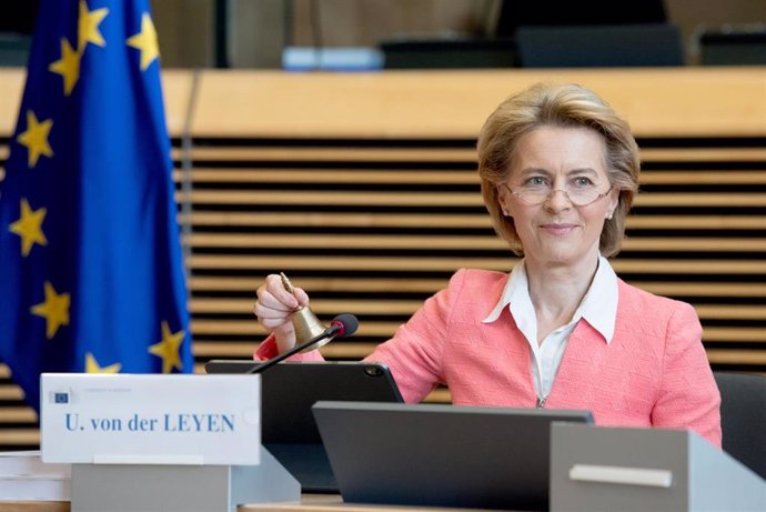 HANDOUT - 17 June 2020, Belgium, Brussels: European Commission President Ursula von der Leyen holds the weekly commissioners meeting. Photo: Etienne Ansotte/European Commission/dpa - ATTENTION: editorial use only and only if the credit mentioned above i
