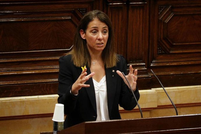 La consellera de Presidencia y portavoz del Govern, Meritxell Budó, en el pleno del Parlament del 18 de junio.