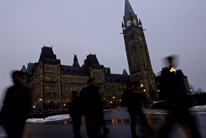 Canadá.- Expulsado del Parlamento un diputado canadiense por llamar "racista" a 