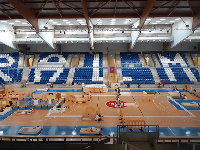 Una pista de Son Moix, habilitada para acoger a personas sin hogar durante el confinamiento.