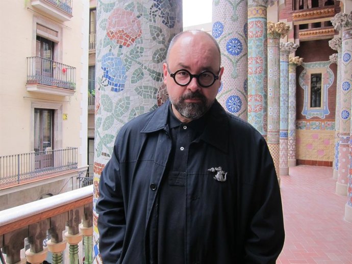 AV.- Muere el escritor Carlos Ruiz Zafón a los 55 años