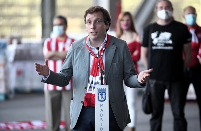 José Luis Martínez-Almeida en Caja Mágica