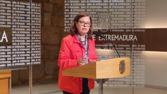 La vicepresidenta primera y consejera de Hacienda y Administración Pública de la Junta de Extremadura, Pilar Blanco-Morales, en rueda de prensa tras el Consejo de Gobierno autonómico