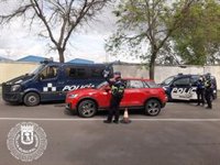 Un conductor intenta atropellar a varios agentes en un control en la Cañada Real Galiana