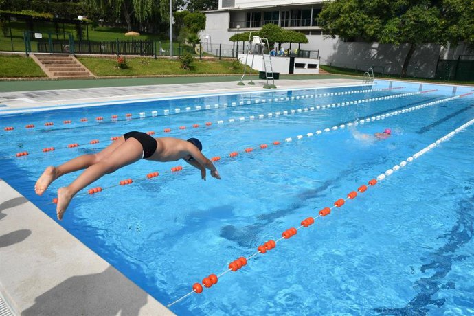 Piscina municipal donde se desarrollarán algunas de las escuelas deportivas municipales de verano