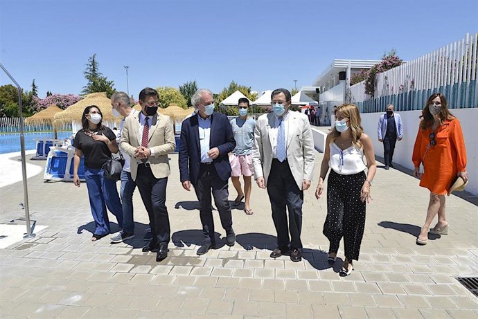 Visita a la piscina municipal de Almanjáyar