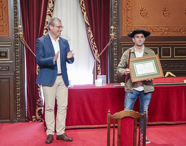 Markel Olano eta Zapiain sagardotegiko ordezkaria